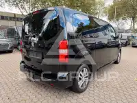 2018 Peugeot Traveller