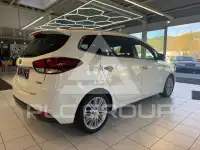 2018 KIA Carens