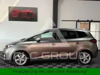 2018 KIA Carens