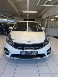 2018 KIA Carens