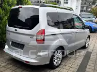 2018 Ford Tourneo