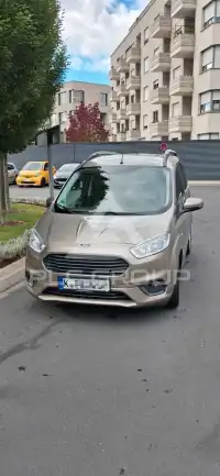 2018 Ford Tourneo