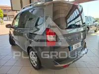 2018 Ford Tourneo