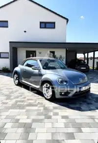 2018 Volkswagen BEETLE