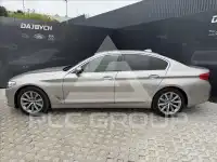 2019 BMW 530