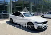2019 BMW 530