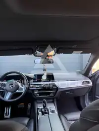 2019 BMW 530
