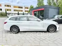 2019 BMW 320
