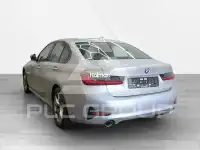 2019 BMW 320