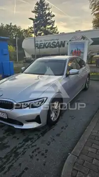 2019 BMW 320