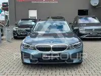 2019 BMW 330