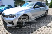 2019 BMW 330