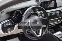 2019 BMW 520