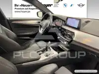2019 BMW 520