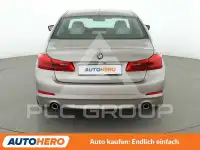 2019 BMW 520