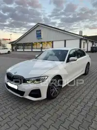 2019 BMW 318