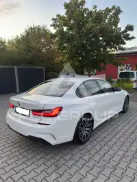 2019 BMW 318