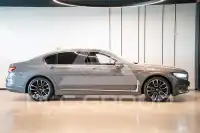 2019 BMW 745