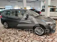 2019 BMW 218