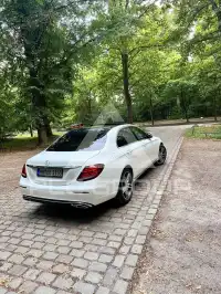 2019 Mercedes Benz E 220