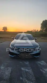 2019 Mercedes Benz E 220