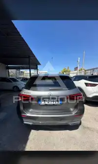2019 Mercedes Benz B 180