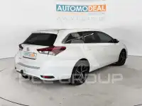 2019 Toyota AURIS