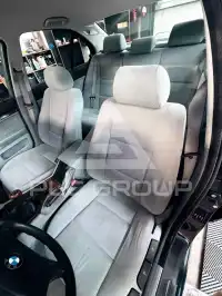 2000 BMW 523