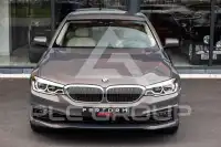 2020 BMW 530