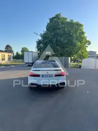 2020 BMW 530