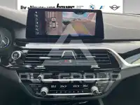 2020 BMW 520