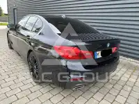 2020 BMW 520