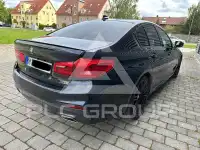 2020 BMW 520