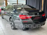 2020 BMW 730