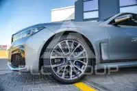 2020 BMW 730