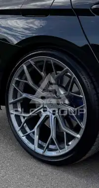 2020 BMW 550M