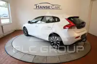 2020 Volvo V40