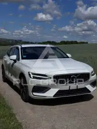 2020 Volvo V60