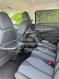 2020 Peugeot 5008
