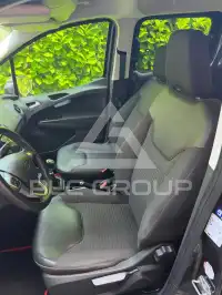 2020 Ford Tourneo