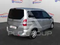2020 Ford Tourneo