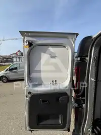2021 Nissan NV 300