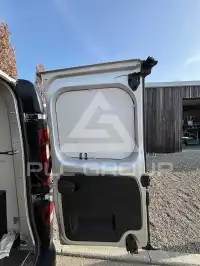 2021 Nissan NV 300