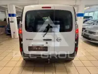 2021 Nissan NV 250