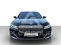 2021 BMW 740