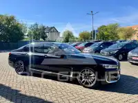 2021 BMW 740