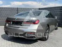 2021 BMW 740