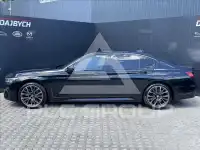 2021 BMW 740