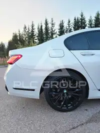 2021 BMW 750