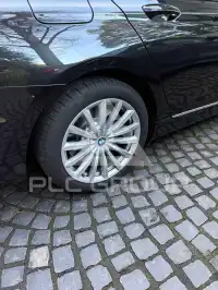 2021 BMW 750